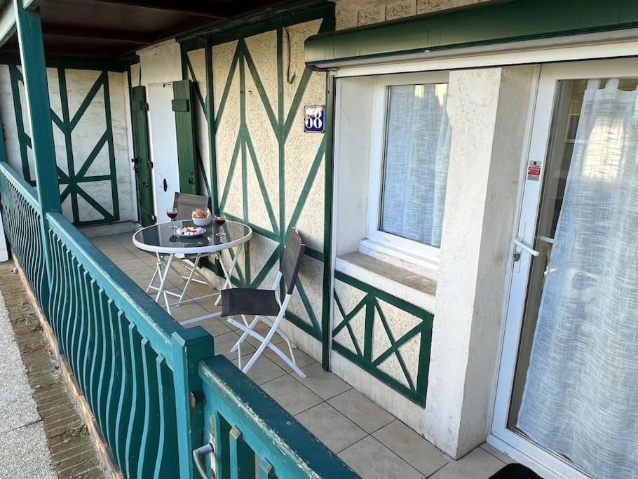 La Passerelle - Terrace And Balcony With Sea View لوك-سور-مير المظهر الخارجي الصورة